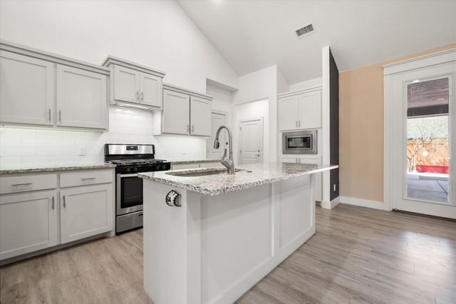 1312 Dover Lane, Wolfforth, TX 79382