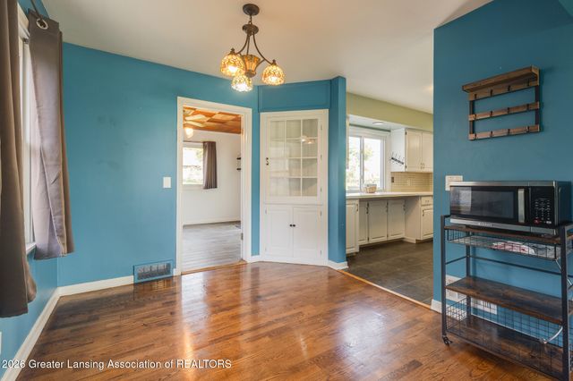 1714 Cooper Avenue, Lansing, MI 48910