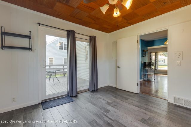 1714 Cooper Avenue, Lansing, MI 48910