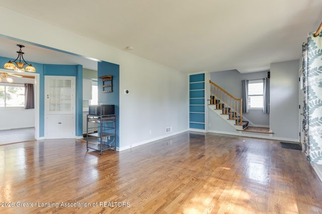 1714 Cooper Avenue, Lansing, MI 48910