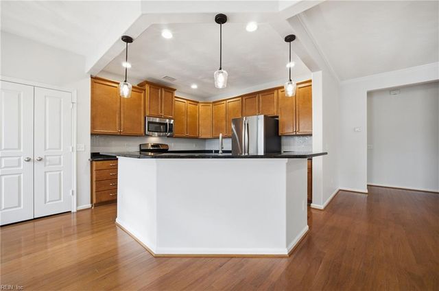 5453 Paperwhite LN, Virginia Beach, VA 23455