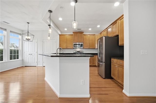 5453 Paperwhite LN, Virginia Beach, VA 23455