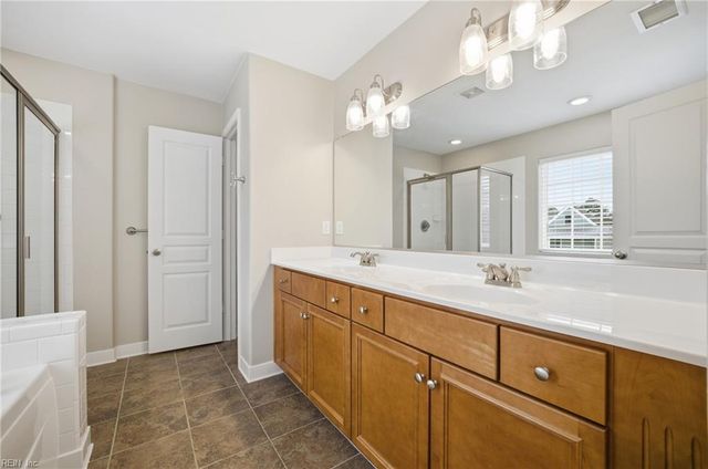 5453 Paperwhite LN, Virginia Beach, VA 23455