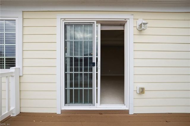 5453 Paperwhite LN, Virginia Beach, VA 23455