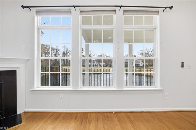 5453 Paperwhite LN, Virginia Beach, VA 23455