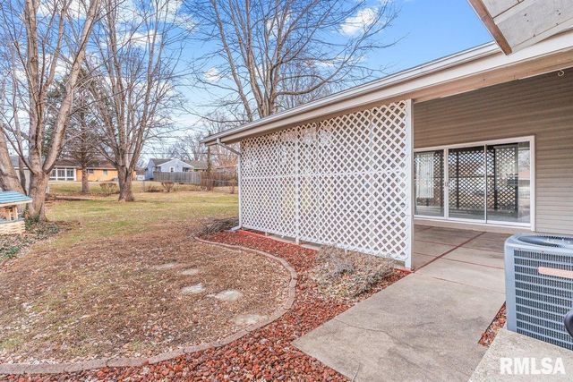 1737 HOMEWOOD Avenue, Springfield, IL 62704