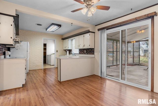 1737 HOMEWOOD Avenue, Springfield, IL 62704