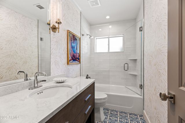 5801 N 70TH Place, Paradise Valley, AZ 85253