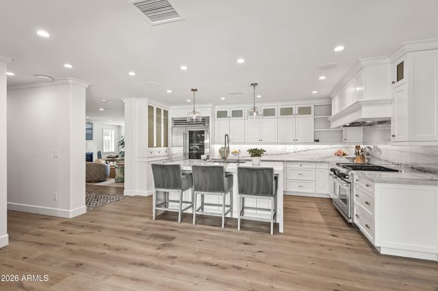 5801 N 70TH Place, Paradise Valley, AZ 85253