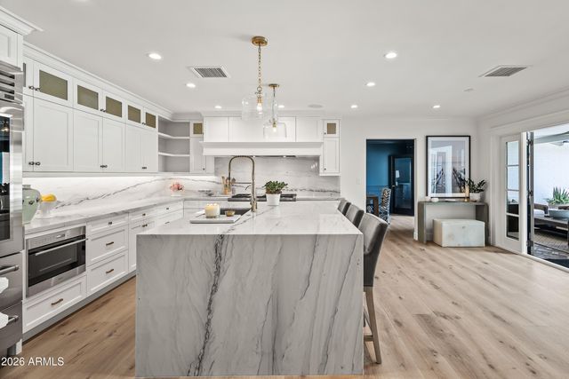 5801 N 70TH Place, Paradise Valley, AZ 85253