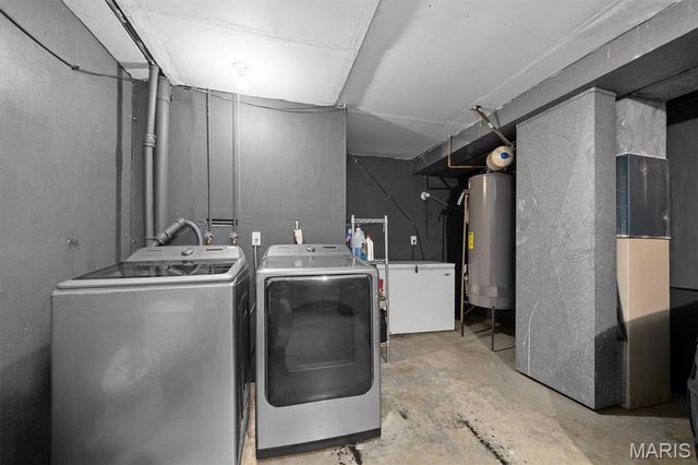 27 Oakleigh Drive, Belleville, IL 62223