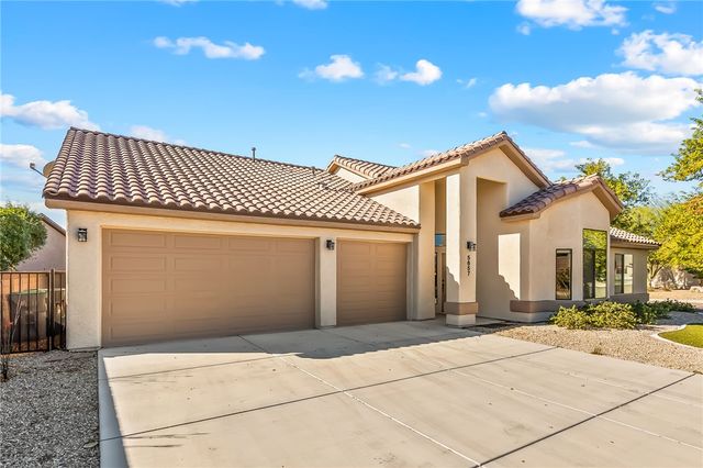 5657 S Chico Lane, Fort Mohave, AZ 86426