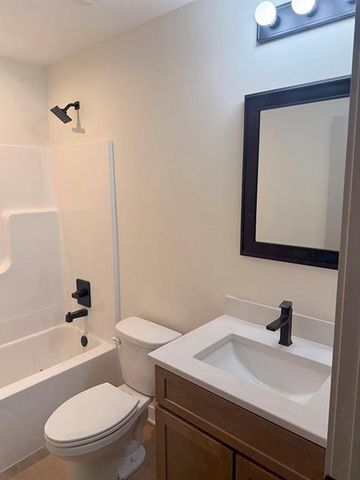 626 NW Village Drive, Lee's Summit, MO 64063