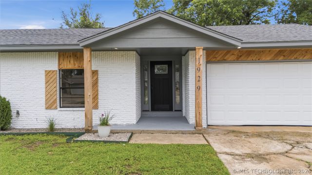 1929 W Urbana Street, Broken Arrow, OK 74012