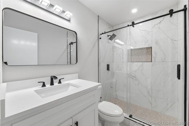 1929 W Urbana Street, Broken Arrow, OK 74012