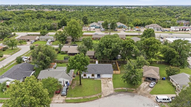 1929 W Urbana Street, Broken Arrow, OK 74012