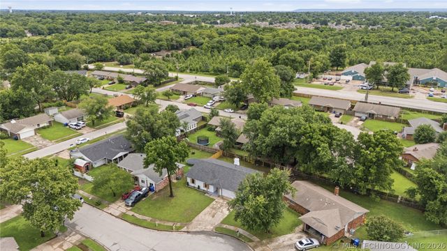 1929 W Urbana Street, Broken Arrow, OK 74012