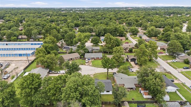 1929 W Urbana Street, Broken Arrow, OK 74012