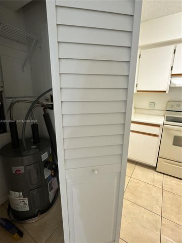 550 S Park Road 188, Hollywood, FL 33021