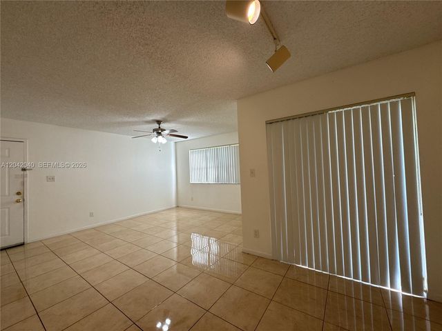 550 S Park Road 188, Hollywood, FL 33021