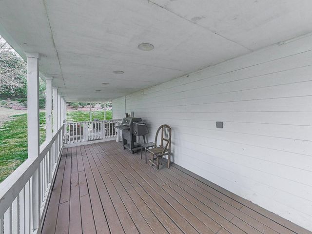 68 Arbor Hills S, Talking Rock, GA 30175