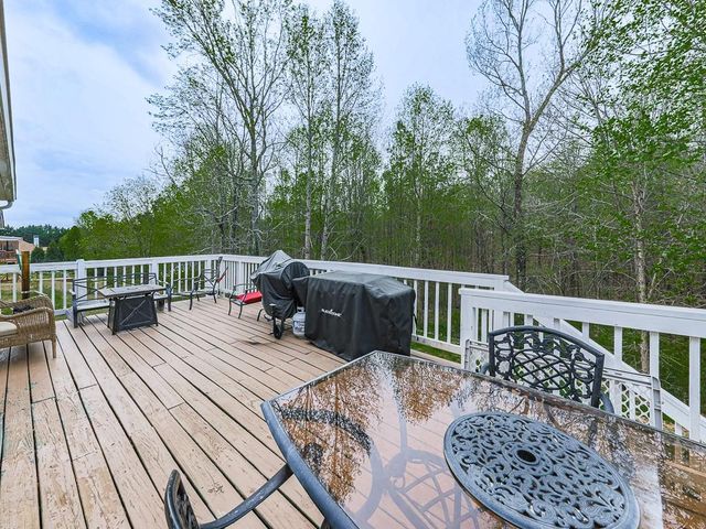 68 Arbor Hills S, Talking Rock, GA 30175