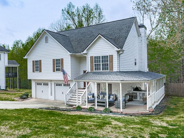 68 Arbor Hills S, Talking Rock, GA 30175