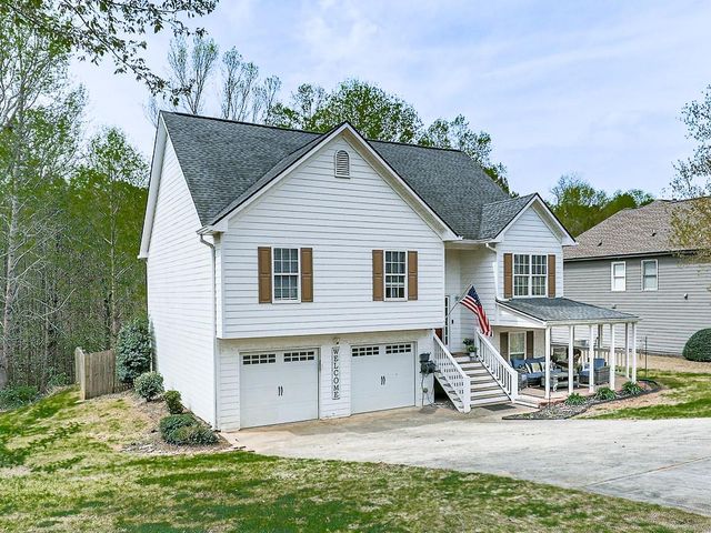 68 Arbor Hills S, Talking Rock, GA 30175