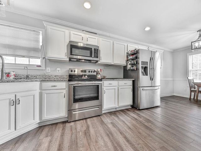 68 Arbor Hills S, Talking Rock, GA 30175