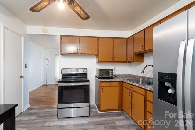 755 Edgerton Drive, Charlotte, NC 28213