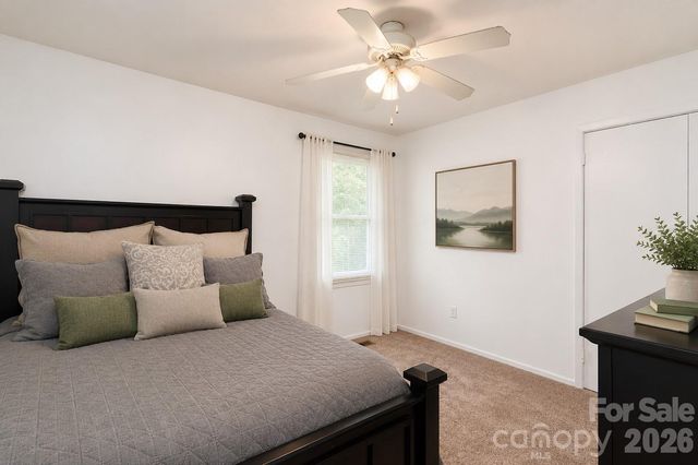755 Edgerton Drive, Charlotte, NC 28213