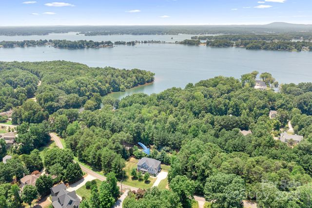 738 Kemp Road, Mooresville, NC 28117