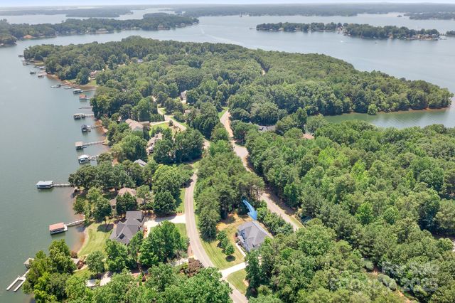 738 Kemp Road, Mooresville, NC 28117