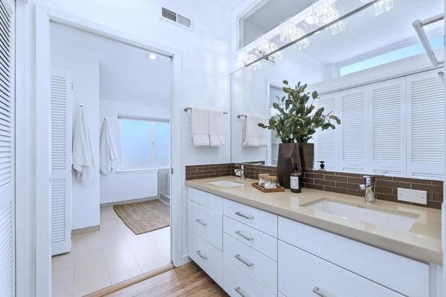 2524 Sun Mor Avenue, Mountain View, CA 94040