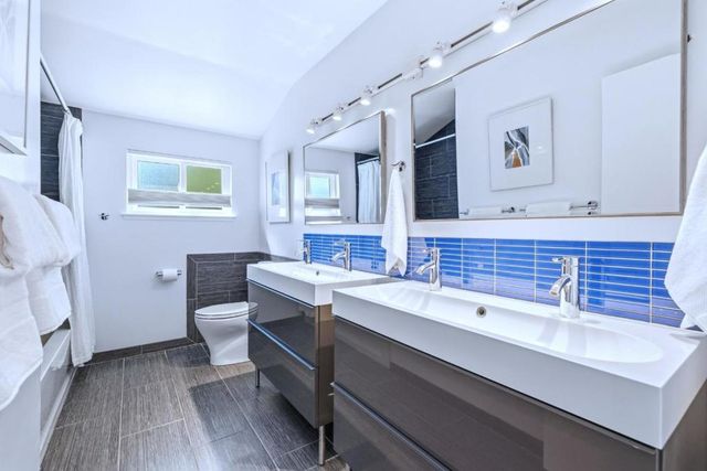 2524 Sun Mor Avenue, Mountain View, CA 94040