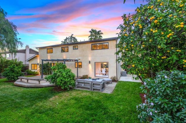 2524 Sun Mor Avenue, Mountain View, CA 94040