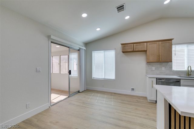5574 Ballinger Drive, Las Vegas, NV 89142