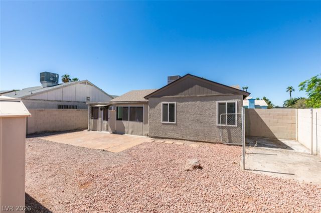 5574 Ballinger Drive, Las Vegas, NV 89142