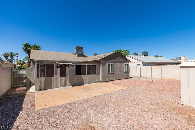 5574 Ballinger Drive, Las Vegas, NV 89142