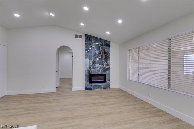 5574 Ballinger Drive, Las Vegas, NV 89142