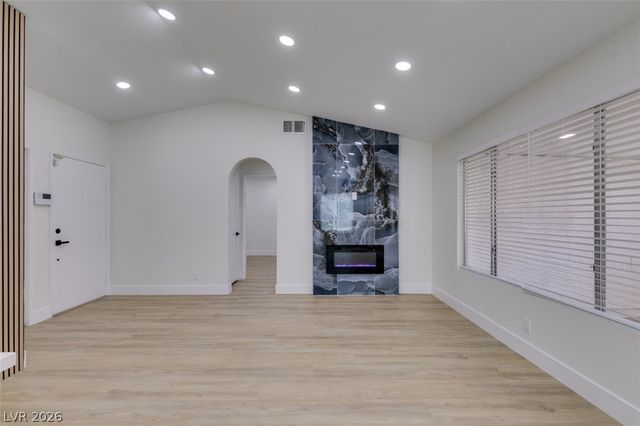 5574 Ballinger Drive, Las Vegas, NV 89142