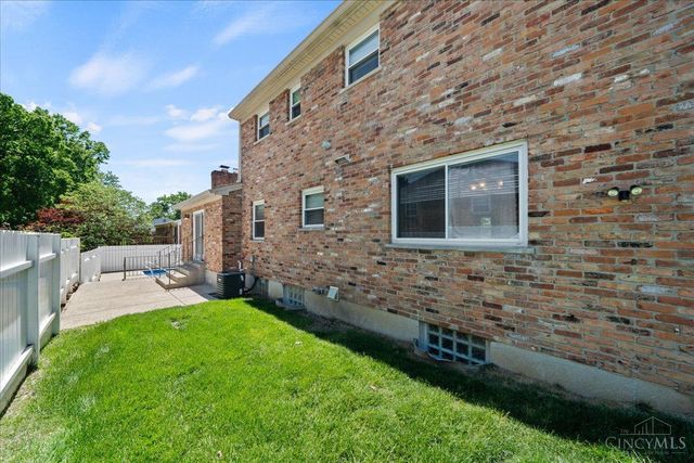 1996 Robinway Drive, Anderson Twp, OH 45230