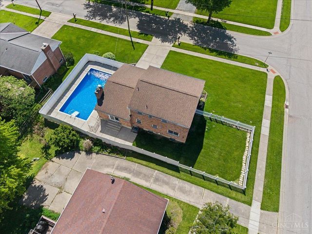 1996 Robinway Drive, Anderson Twp, OH 45230