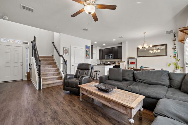 1101 E Parmer LN 318, Austin, TX 78753