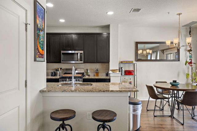 1101 E Parmer LN 318, Austin, TX 78753