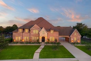 1302 Featherwood Drive, Murphy, TX 75094
