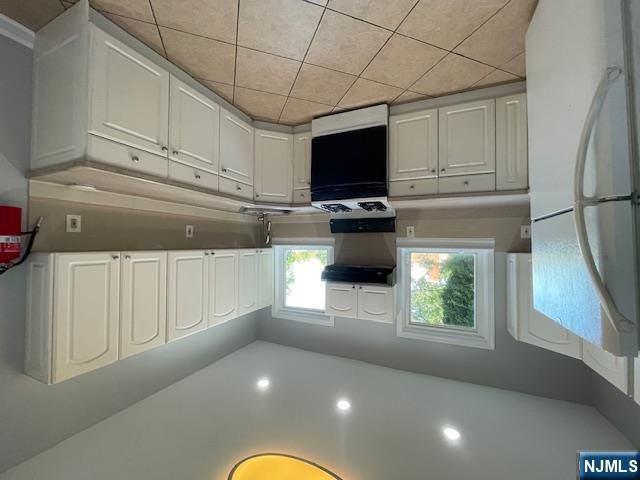 314 Grand Avenue 1F, Leonia, NJ 07605