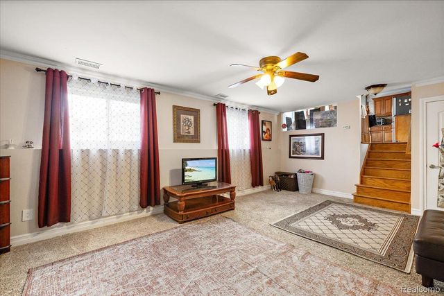 40058 Fraser Drive, Sterling Heights, MI 48310