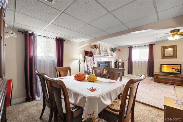 40058 Fraser Drive, Sterling Heights, MI 48310