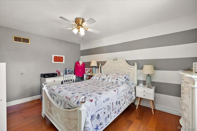 40058 Fraser Drive, Sterling Heights, MI 48310